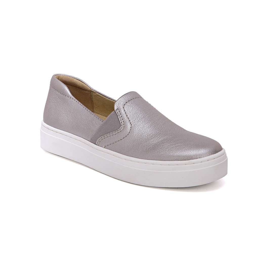 Carly 3 Slip-On Sneaker - Silver