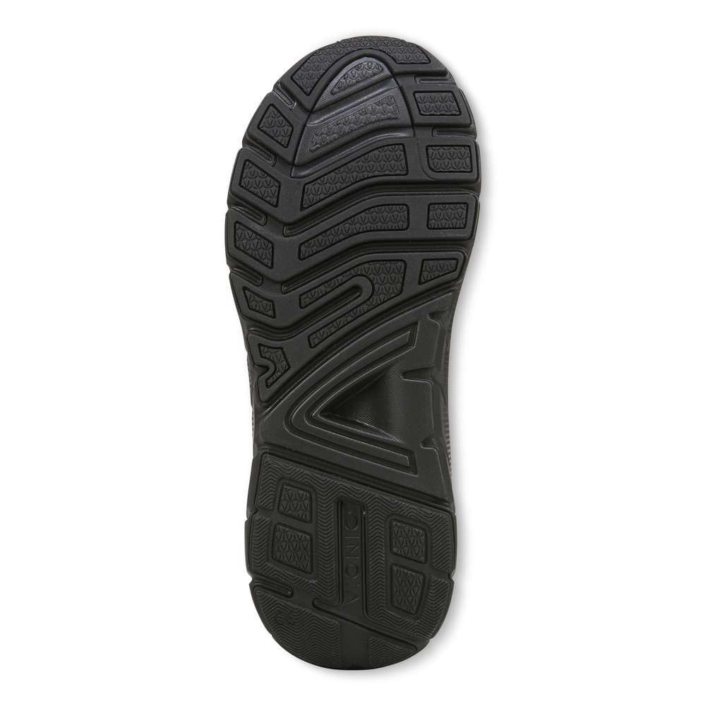 Walk Max Lace-Up Sneaker - Black